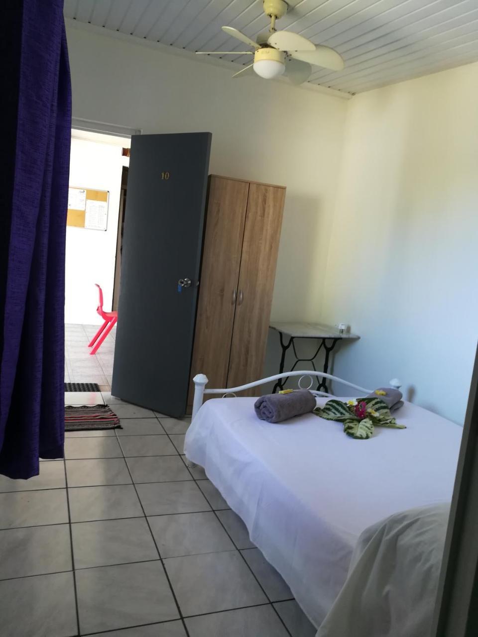 Ahitea Lodge パペーテ エクステリア 写真