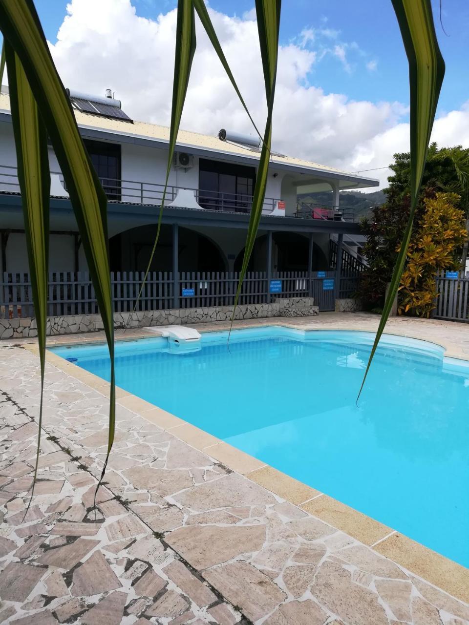 Ahitea Lodge パペーテ エクステリア 写真