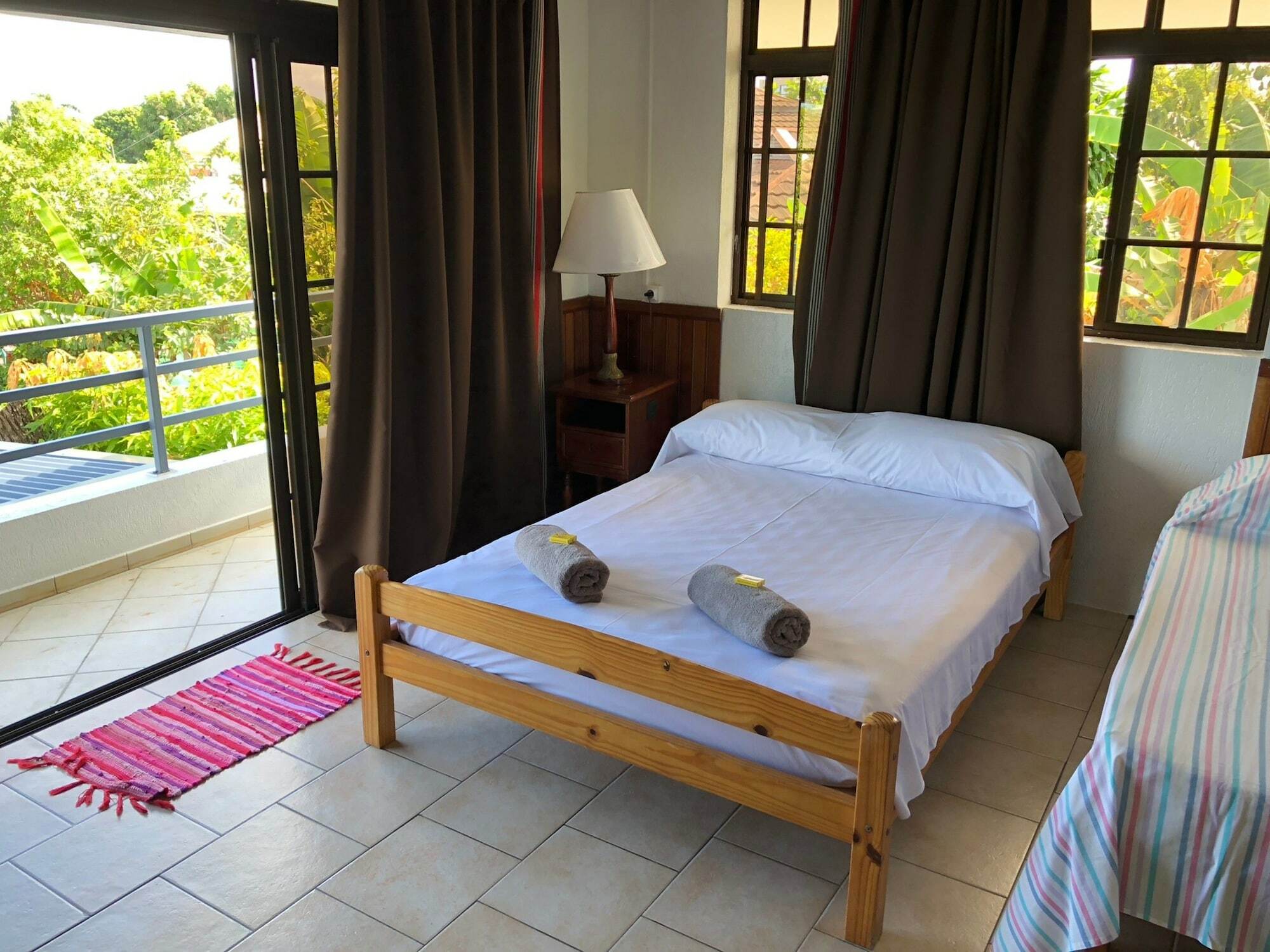 Ahitea Lodge パペーテ エクステリア 写真